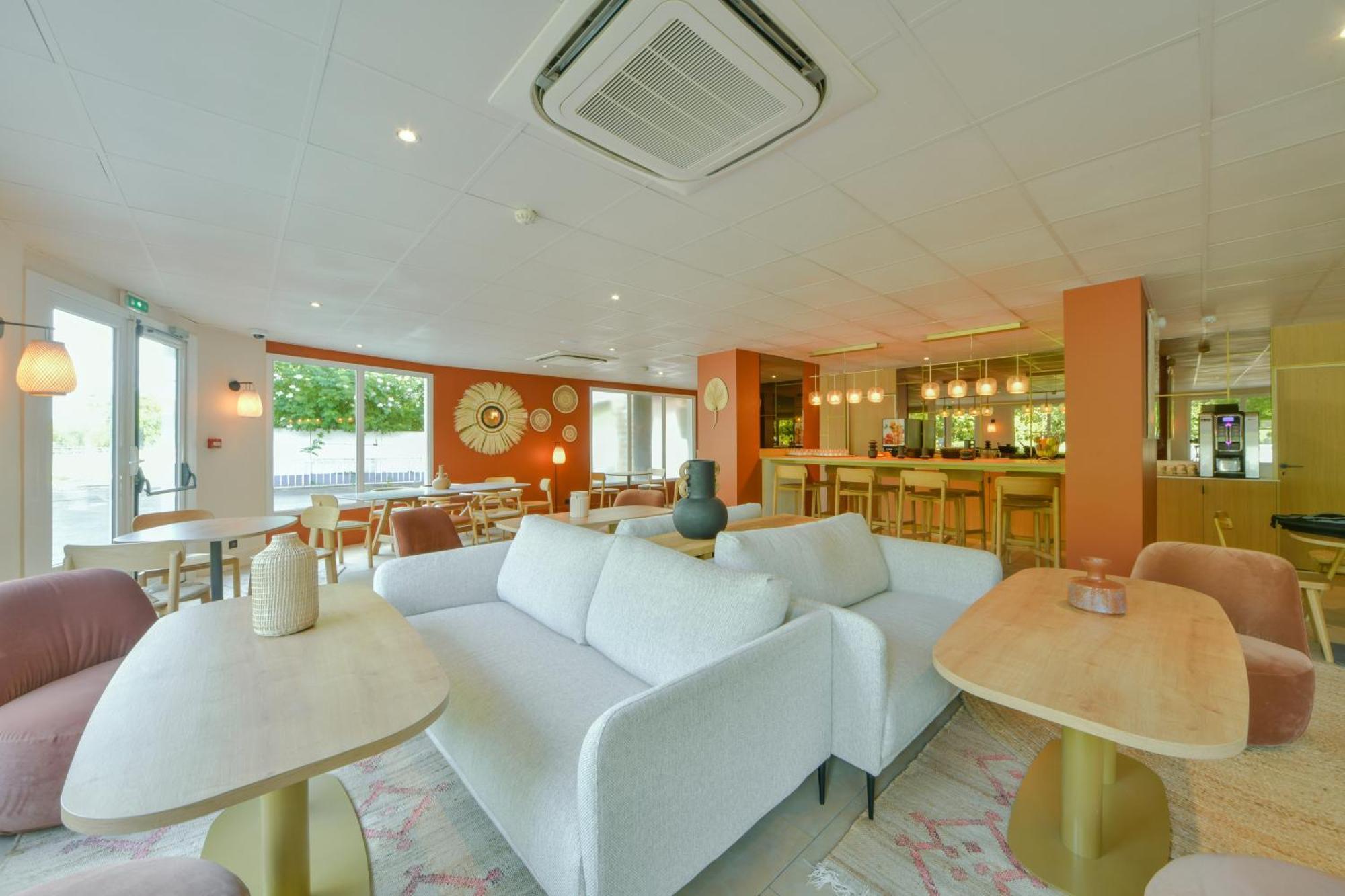Bhoma Bourges - Hotel & Restaurant Exterior foto