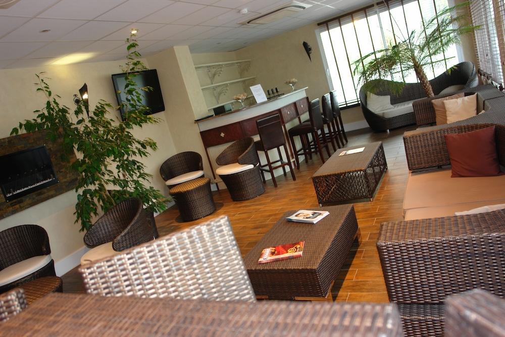 Bhoma Bourges - Hotel & Restaurant Exterior foto